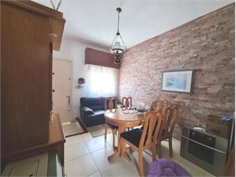 https://www.gallito.com.uy/casa-en-pocitos-nuevo-2-plantas-garaje-inmuebles-27256529