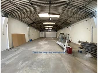 https://www.gallito.com.uy/venta-con-renta-local-industrial-deposito-galpon-blanqueada-inmuebles-24372455