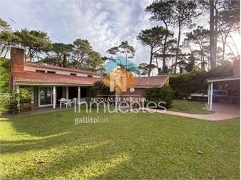 https://www.gallito.com.uy/vende-chalet-tres-dormitorios-dos-baãos-y-y-de-inmuebles-24987604