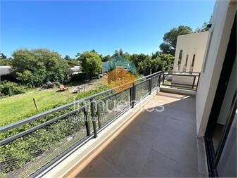 https://www.gallito.com.uy/venta-casa-de-3-dormitorios-y-dos-baños-ciudad-de-la-costa-inmuebles-27266394