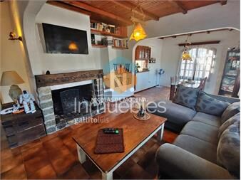 https://www.gallito.com.uy/casa-en-las-delicias-de-4-dormitorios-en-venta-inmuebles-25925038