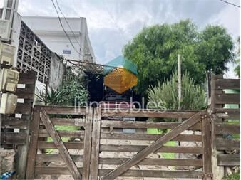 https://www.gallito.com.uy/venta-casa-ph-2-dormitorios-cochera-parrillero-en-cerro-inmuebles-27041979