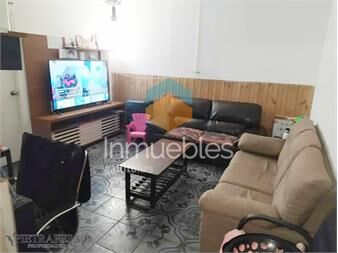 https://www.gallito.com.uy/venta-de-2-aptos-con-renta-2-dormitorios-1-y-inmuebles-23238251