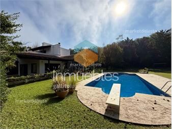 https://www.gallito.com.uy/casa-en-solanas-a-metros-del-mar-inmuebles-27288215