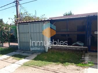 https://www.gallito.com.uy/se-vende-amplia-casa-en-santa-catalina-inmuebles-27068839