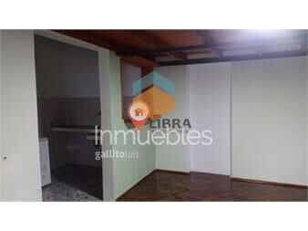 https://www.gallito.com.uy/linda-casa-al-frente-de-2-dorm-con-patio-y-inmuebles-27293253