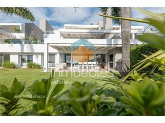 https://www.gallito.com.uy/bahia-de-la-ballena-el-mas-grande-inmuebles-27296511