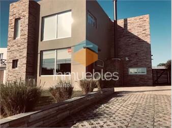 https://www.gallito.com.uy/alquiler-casa-3-dormitorios-con-piscina-climatizada-inmuebles-26801919