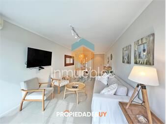 https://www.gallito.com.uy/apartamento-en-venta-de-2-dormitorios-y-2-baños-inmuebles-25367147