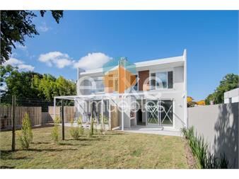 https://www.gallito.com.uy/increible-casa-muy-privada-inmuebles-24760544