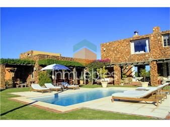 https://www.gallito.com.uy/casa-en-manantiales-alquiler-8-suites-piscina-inmuebles-26193701