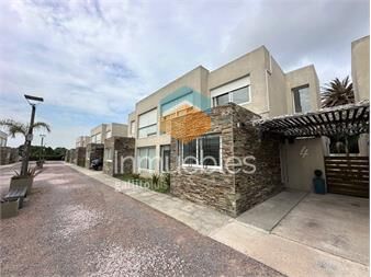 https://www.gallito.com.uy/venta-casa-con-estufa-jardin-y-parrillero-2-cocheras-carra-inmuebles-26928495