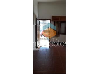 https://www.gallito.com.uy/2-dormi-azotea-parrirent-aprox-68-la-comercial3-inmuebles-26386165