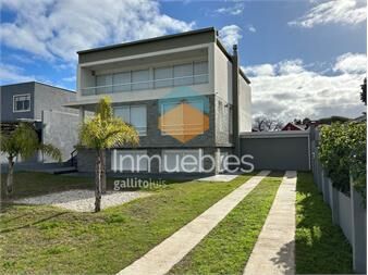 https://www.gallito.com.uy/casa-lagomar-estrenar-frente-al-mar-3-plantas-4-dor-piscina-inmuebles-25573379