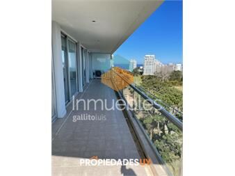 https://www.gallito.com.uy/apartamento-en-venta-muy-amplio-sobre-av-inmuebles-25895432