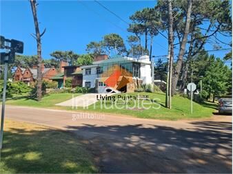 https://www.gallito.com.uy/hermosa-residencia-a-pasos-del-mar-inmuebles-26427461