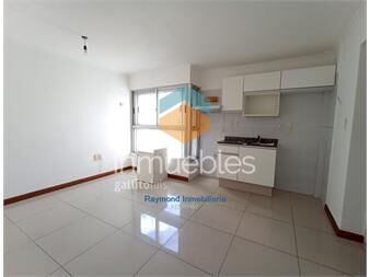https://www.gallito.com.uy/excelente-ubicacion-1-dor-living-com-kitch-baño-inmuebles-27342328