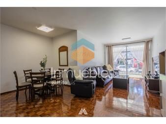 https://www.gallito.com.uy/venta-apartamento-3-dorm-2-baños-mas-serv-y-patio-inmuebles-27342738