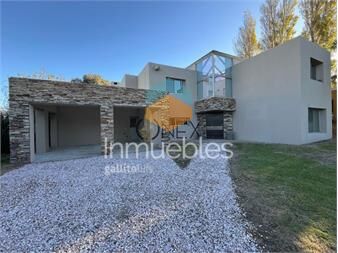 https://www.gallito.com.uy/venta-casa-la-tahona-4-habitaciones-servicio-inmuebles-27342906