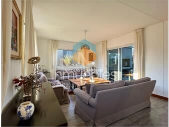 https://www.gallito.com.uy/venta-de-casa-en-altos-de-la-tahona-inmuebles-27347352