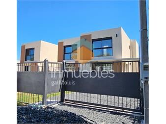 https://www.gallito.com.uy/venta-casa-en-san-jose-de-carrasco-tres-dormitorios-inmuebles-26464151