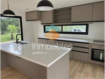 https://www.gallito.com.uy/venta-casa-cumbres-de-carrasco-tres-dormitorios-inmuebles-27149785