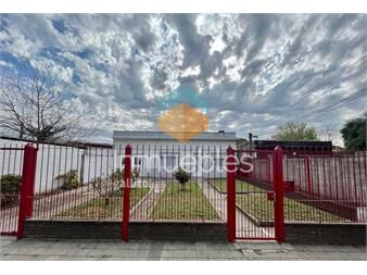 https://www.gallito.com.uy/venta-casa-3-dormitorios-jardines-del-hipodromo-inmuebles-26852310