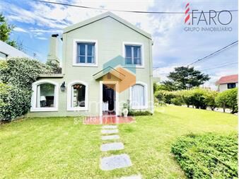 https://www.gallito.com.uy/casa-de-4-dormitorios-en-la-barra-punta-del-este-inmuebles-27332190