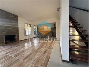 https://www.gallito.com.uy/casa-en-venta-3-dormitorios-parrillero-en-lomas-de-solyma-inmuebles-26504128