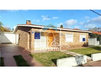 https://www.gallito.com.uy/venta-casa-3-dormitorios-a-200-metros-del-mar-inmuebles-24614672