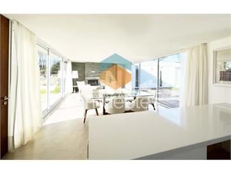 https://www.gallito.com.uy/venta-casa-en-barrio-privado-3-dormitorios-inmuebles-25043084