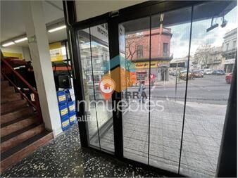 https://www.gallito.com.uy/alquiler-gran-local-comercial-3-pisos-centro-con-inmuebles-26004428