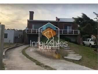 https://www.gallito.com.uy/casa-3-dormitorios-frente-al-mar-inmuebles-27374558