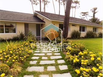 https://www.gallito.com.uy/casa-4-dormitorios-con-piscina-climatizada-inmuebles-27374570