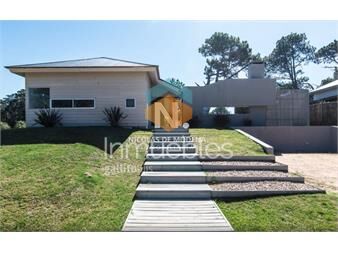 https://www.gallito.com.uy/vende-casa-de-4-dormitorios-en-jose-ignacio-en-inmuebles-27374581