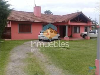 https://www.gallito.com.uy/venta-de-casa-4-dormitorios-con-piscina-en-hills-inmuebles-27382444
