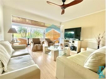 https://www.gallito.com.uy/mansa-primera-linea-departamento-de-3-inmuebles-25583384