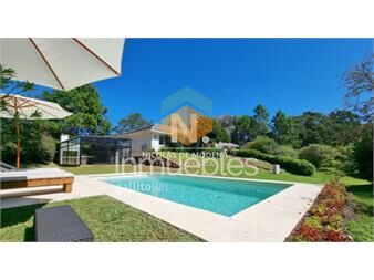 https://www.gallito.com.uy/en-venta-espectacular-casa-de-5-dormitorios-en-inmuebles-26234779