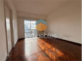 https://www.gallito.com.uy/casatroja-venta-apartamento-en-el-centro-inmuebles-27343136