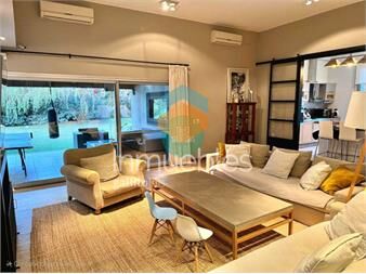 https://www.gallito.com.uy/venta-y-alquiler-de-estupenda-casa-en-jardines-de-inmuebles-26773179