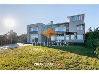 https://www.gallito.com.uy/espectacular-casa-primera-fila-al-mar-de-playa-inmuebles-25041534