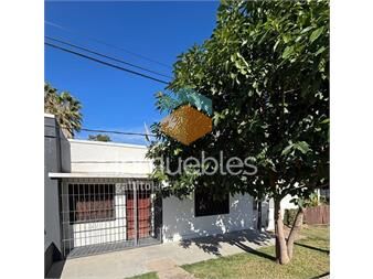 https://www.gallito.com.uy/comoda-casa-a-3-cuadras-de-avenida-principal-inmuebles-27388036