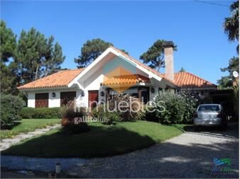 https://www.gallito.com.uy/alquiler-casa-de-3-dormitorios-en-playa-brava-inmuebles-22683085