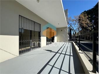 https://www.gallito.com.uy/venta-casa-aguada-2-dormitorios-terraza-patio-parrillero-inmuebles-25952078