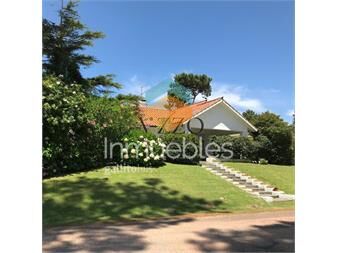 https://www.gallito.com.uy/casa-en-barrio-cantegril-punta-del-este-inmuebles-27402368