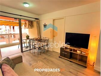 https://www.gallito.com.uy/en-venta-apartamento-reciclado-1-dormitorio-con-y-inmuebles-27382599