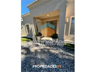 https://www.gallito.com.uy/casa-en-barrio-privado-4-dormitorios-con-piscina-inmuebles-25459645