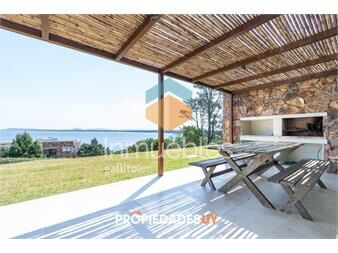 https://www.gallito.com.uy/apartamento-de-un-dormitorio-con-parrillero-y-en-inmuebles-26156532