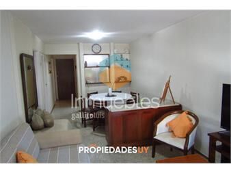 https://www.gallito.com.uy/venta-precioso-apartamento-muy-bien-ubicado-y-en-inmuebles-25421871