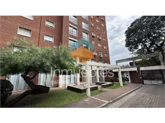 https://www.gallito.com.uy/venta-apartamento-4-dormitorios-2-baños-impecable-la-comerc-inmuebles-27405612
